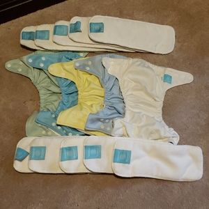 5 Charlie Banana pocket diapers with inserts